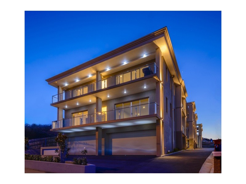 15 Lansdowne Crescent, West Hobart TAS 7000