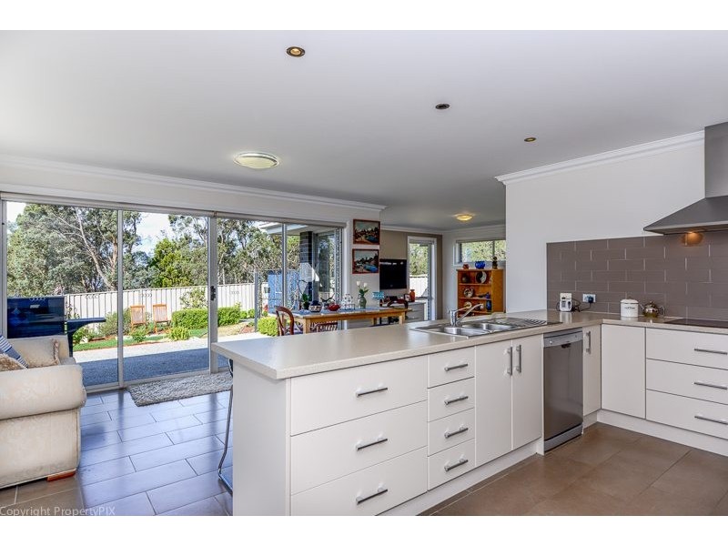 3 Staff Road, Electrona TAS 7054