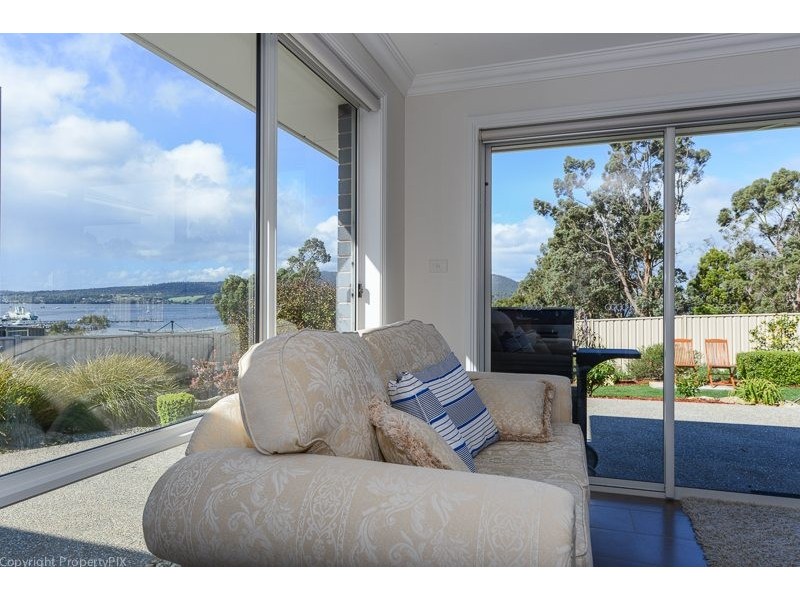 3 Staff Road, Electrona TAS 7054