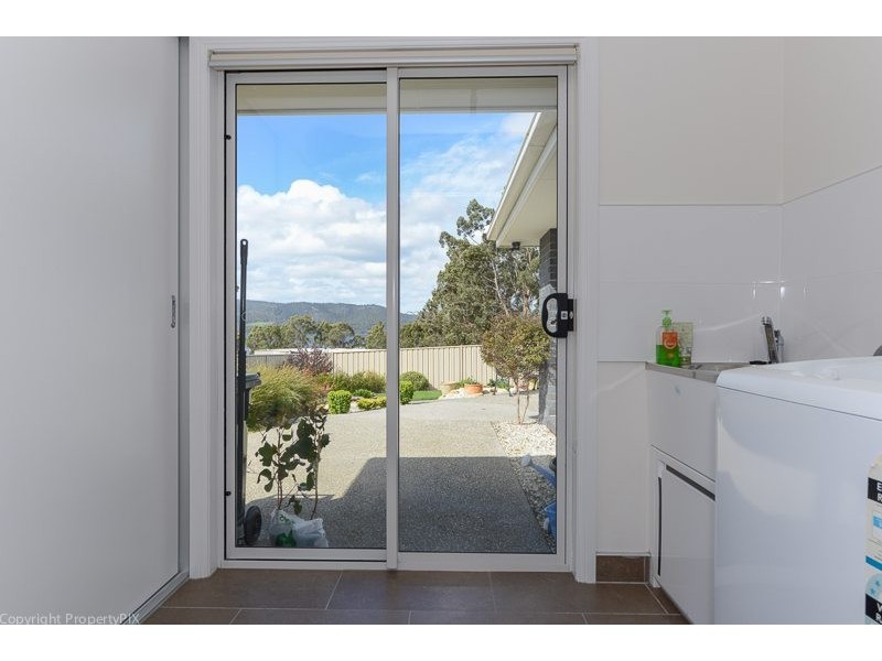 3 Staff Road, Electrona TAS 7054