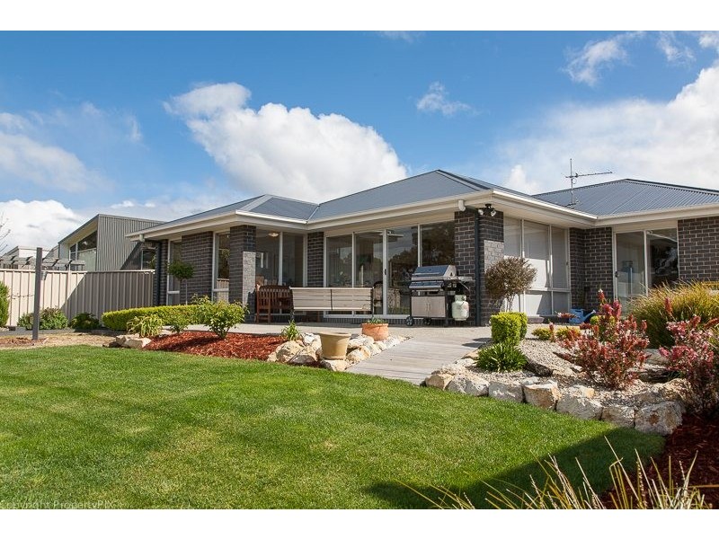 3 Staff Road, Electrona TAS 7054
