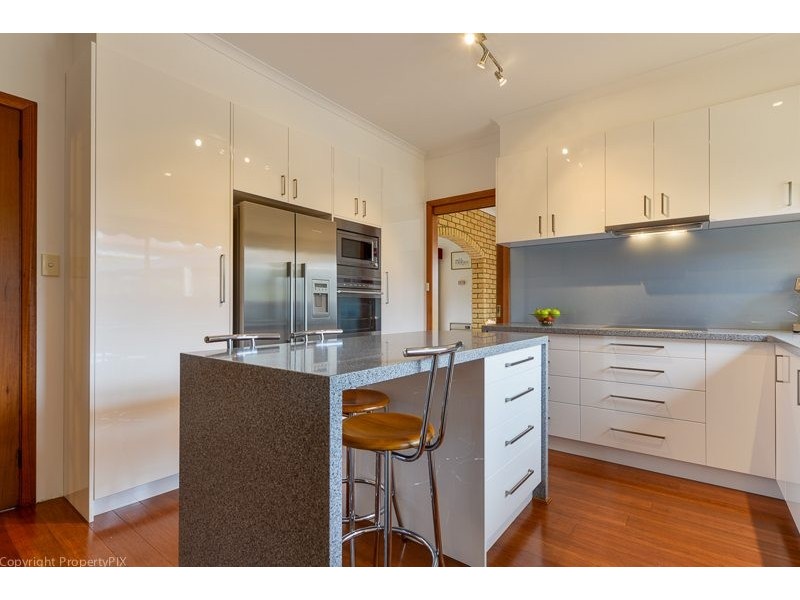 6 Swinton Place, Rose Bay TAS 7015