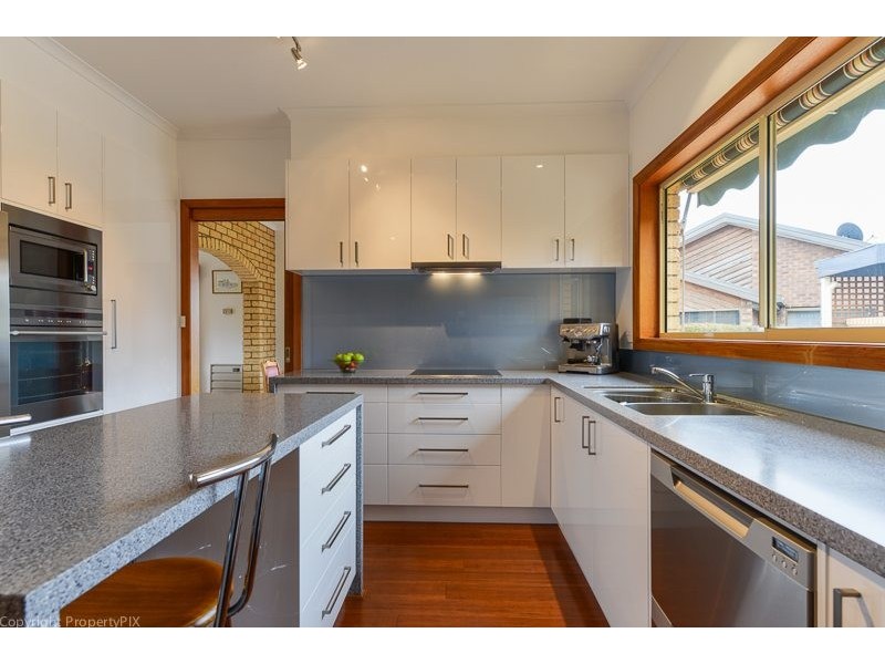 6 Swinton Place, Rose Bay TAS 7015