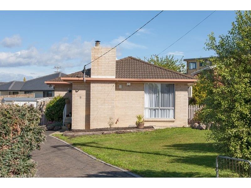 9 East Crescent, Midway Point TAS 7171