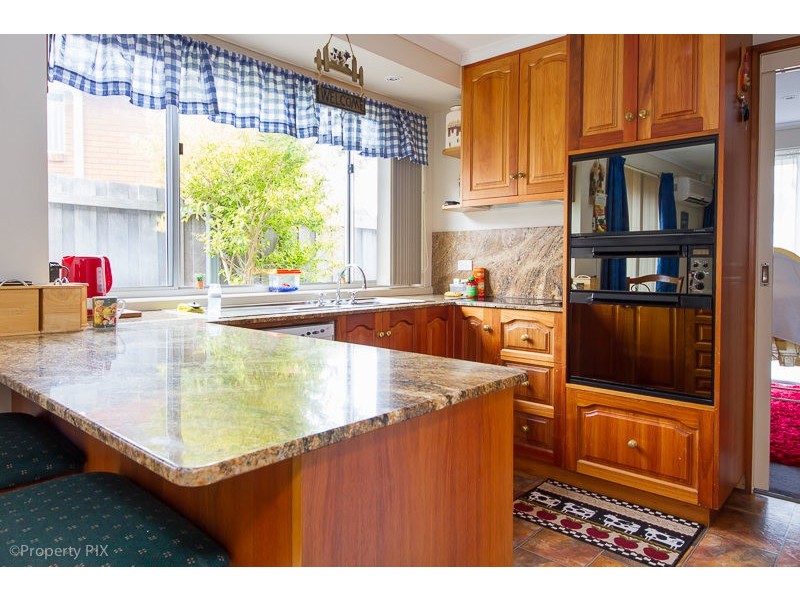 9 East Crescent, Midway Point TAS 7171