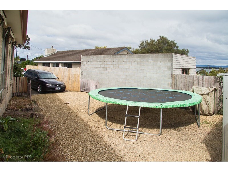 9 East Crescent, Midway Point TAS 7171