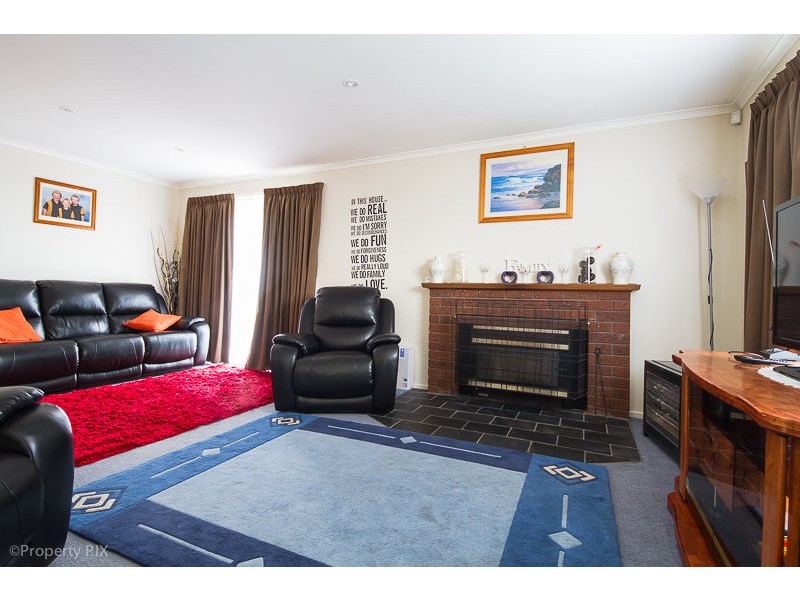 9 East Crescent, Midway Point TAS 7171