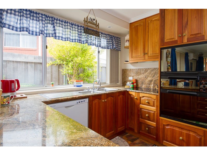 9 East Crescent, Midway Point TAS 7171