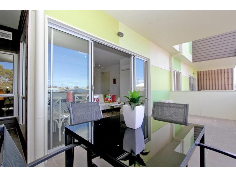 8/3 Clarence Street, Bellerive TAS 7018