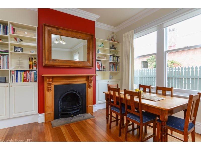 8 Duke Street, Sandy Bay TAS 7005