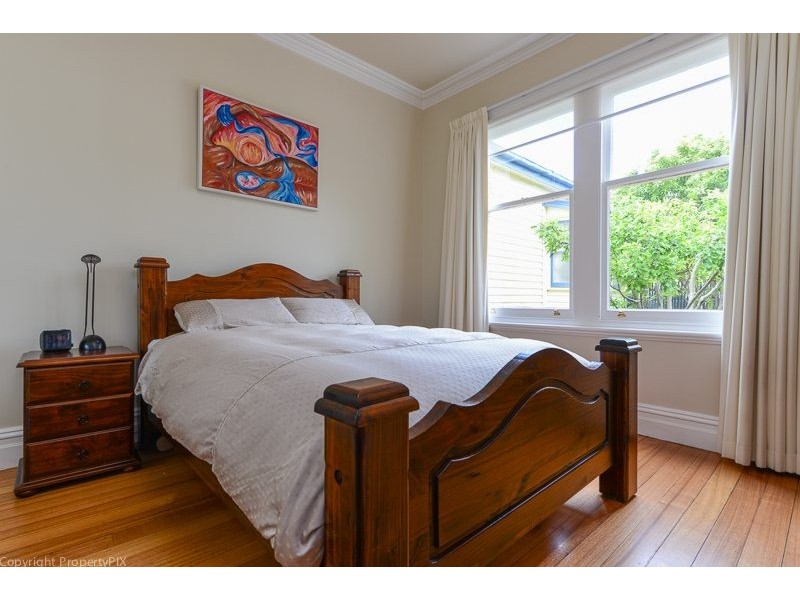 8 Duke Street, Sandy Bay TAS 7005