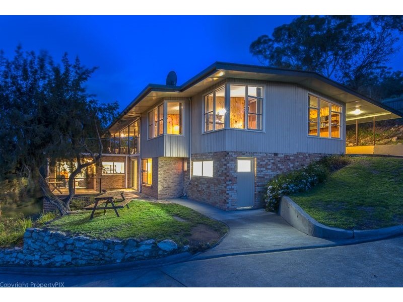 94 Derwent Avenue, Geilston Bay TAS 7015