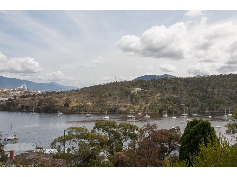 94 Derwent Avenue, Geilston Bay TAS 7015