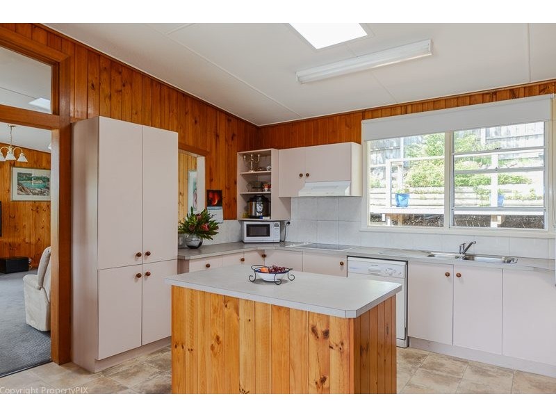 94 Derwent Avenue, Geilston Bay TAS 7015