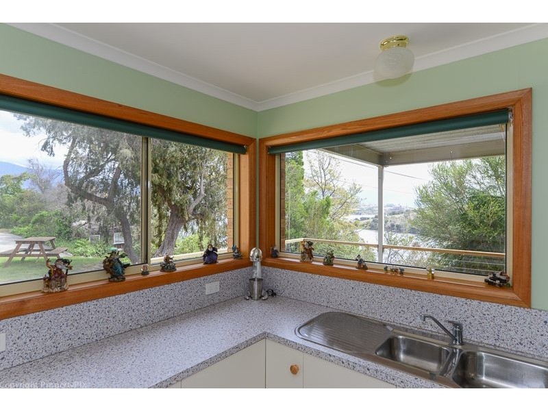 94 Derwent Avenue, Geilston Bay TAS 7015