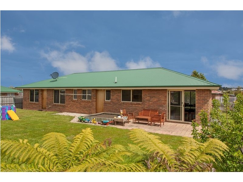 25 Manor Gardens, Kingston TAS 7050
