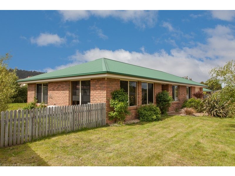 25 Manor Gardens, Kingston TAS 7050