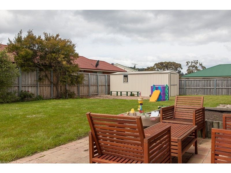 25 Manor Gardens, Kingston TAS 7050