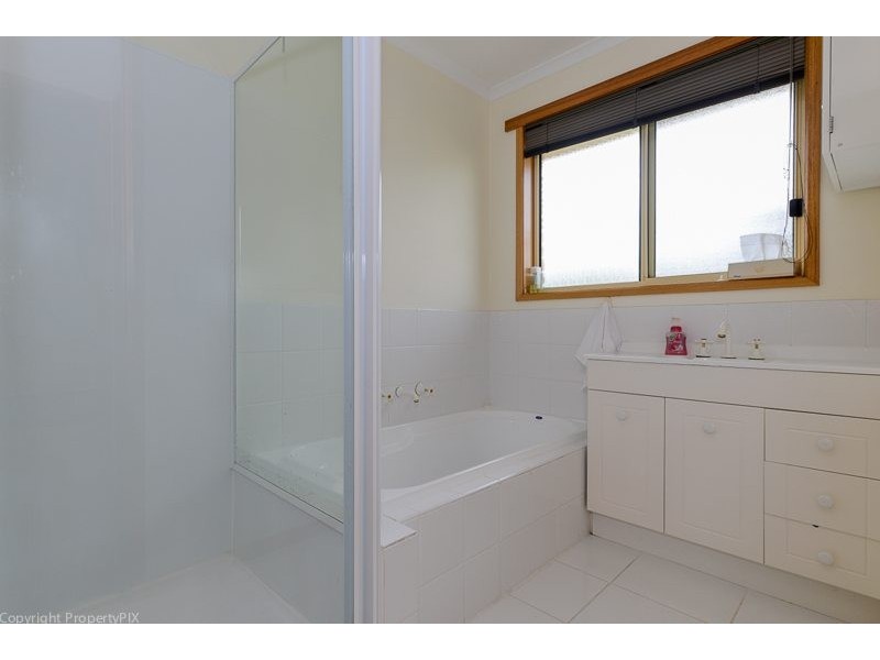 25 Manor Gardens, Kingston TAS 7050