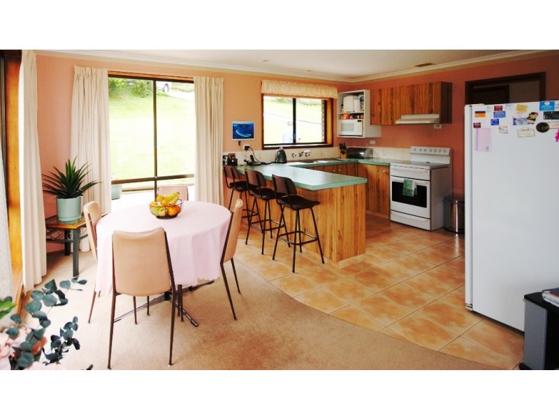 144 Swanwick Drive, Coles Bay TAS 7215