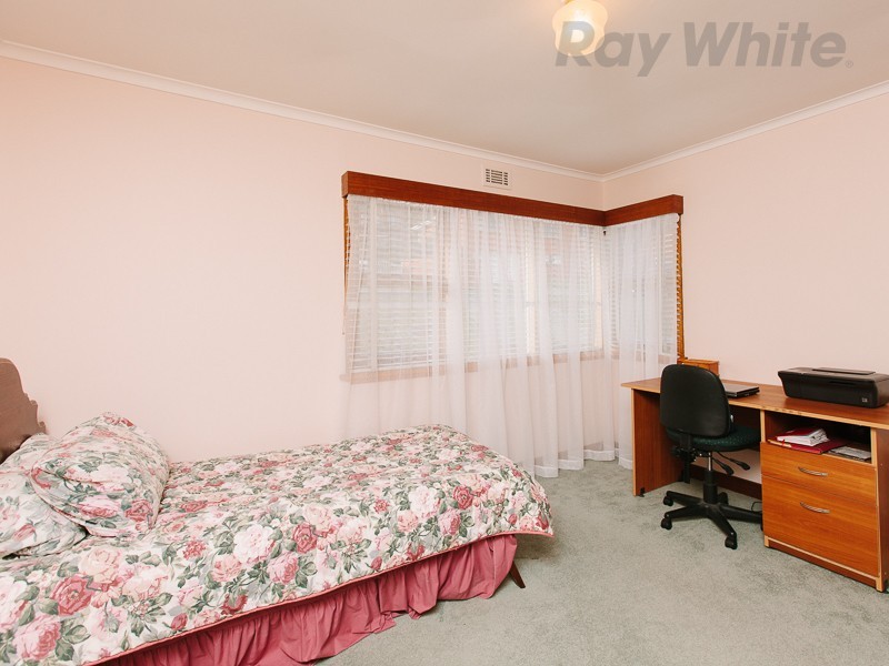 34 Malunna Road, Lindisfarne TAS 7015