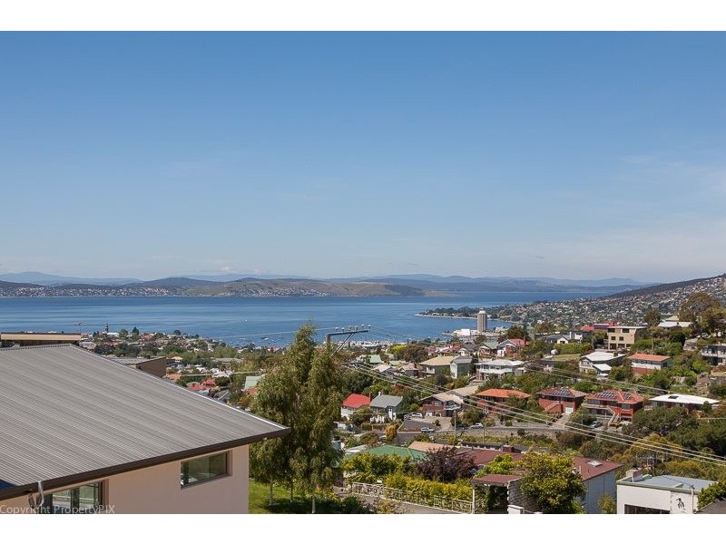 1 Tennyson Court, West Hobart TAS 7000