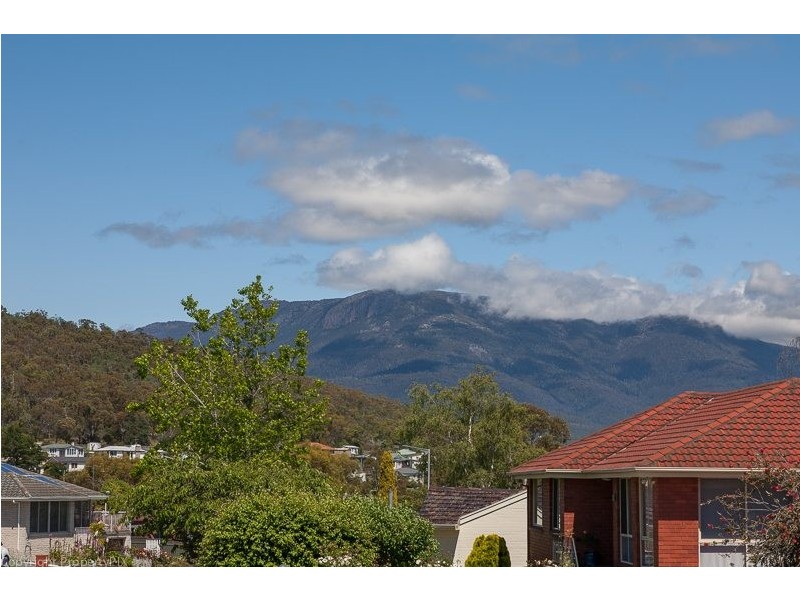 31 Siandra Crescent, Geilston Bay TAS 7015