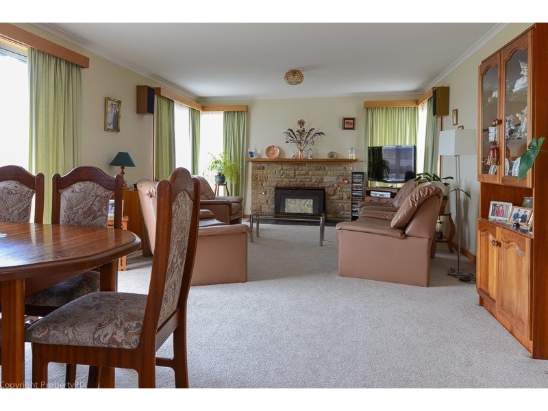 6 Dover Court, Howrah TAS 7018