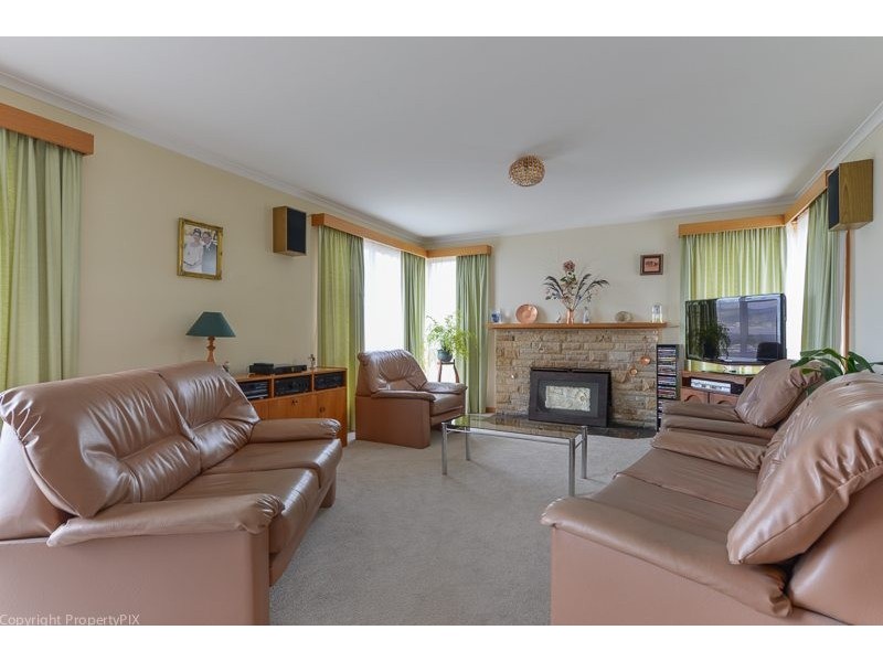 6 Dover Court, Howrah TAS 7018