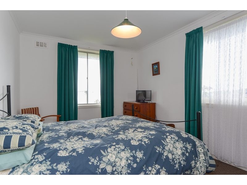 154 Carella Street, Howrah TAS 7018