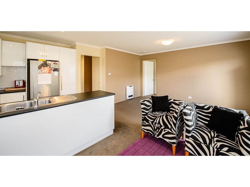 1/11 Manor Gardens, Kingston TAS 7050