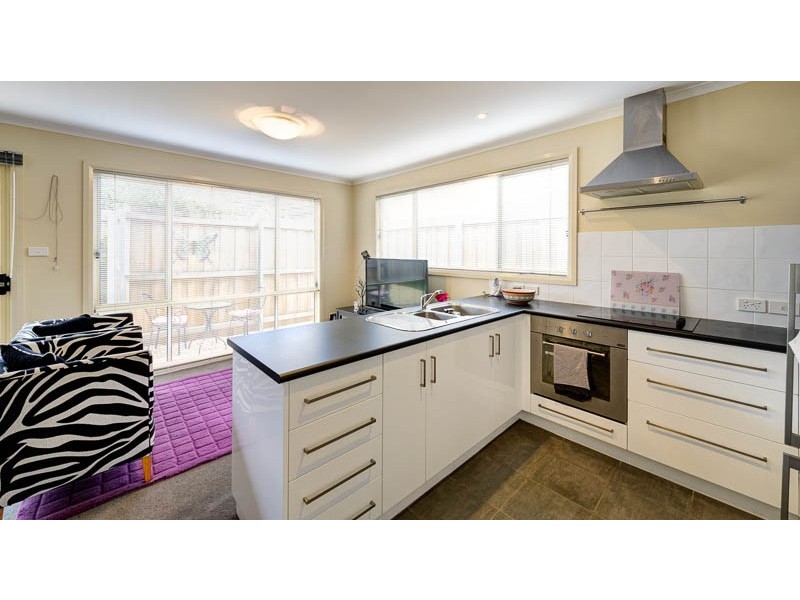 1/11 Manor Gardens, Kingston TAS 7050