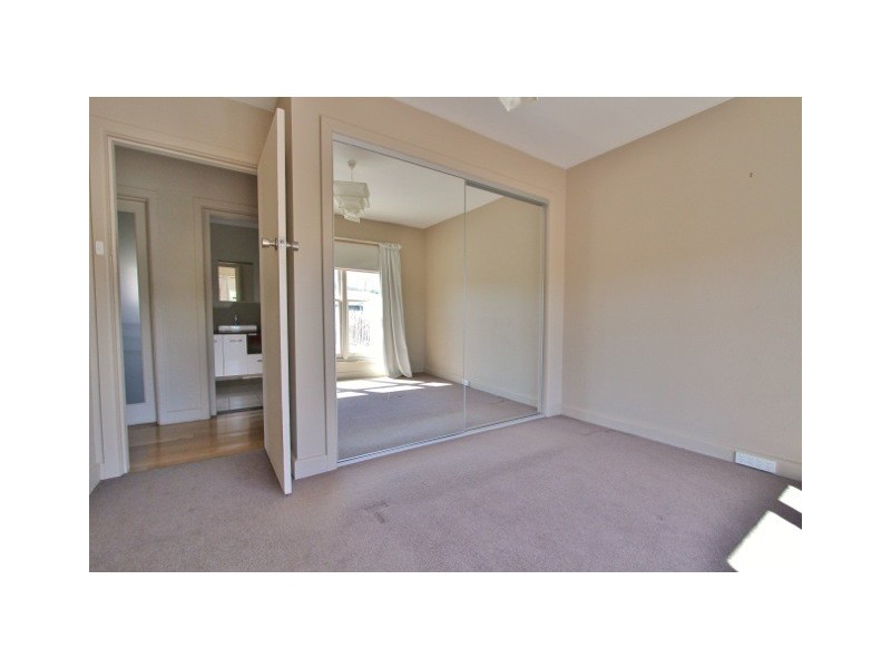 249 East Derwent Highway, Lindisfarne TAS 7015