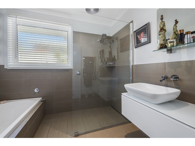 10 Lauramont Avenue, Sandy Bay TAS 7005