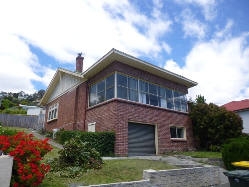 6 Doyle Avenue, Mount Stuart TAS 7000