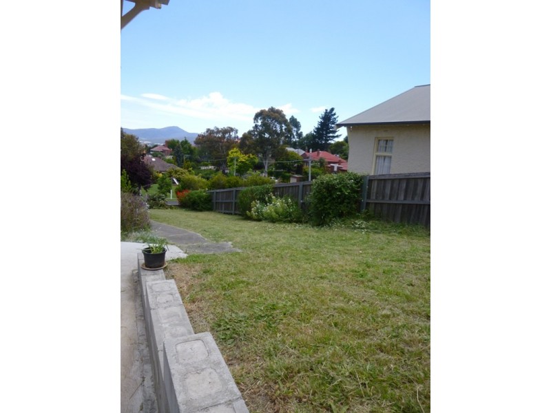 6 Doyle Avenue, Mount Stuart TAS 7000