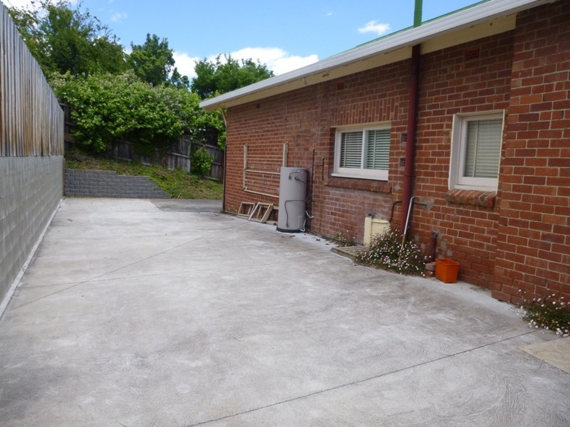 6 Doyle Avenue, Mount Stuart TAS 7000