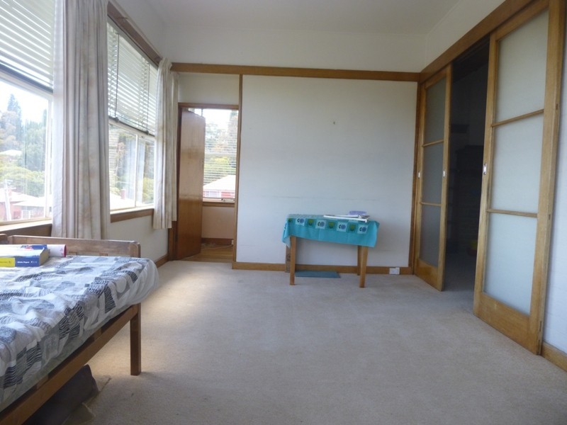 6 Doyle Avenue, Mount Stuart TAS 7000