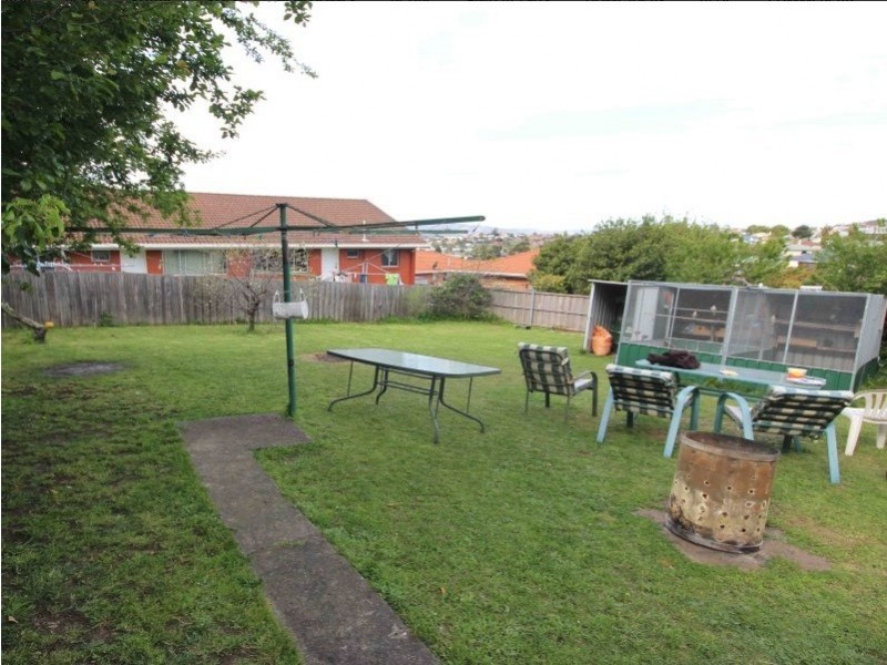 15 Paringa Road, Glenorchy TAS 7010