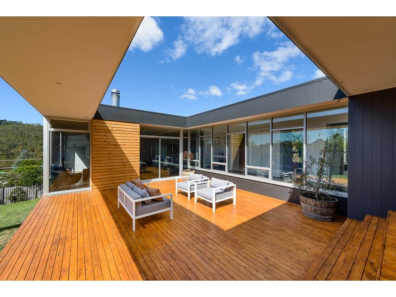 4B Fingerpost Track, South Hobart TAS 7004