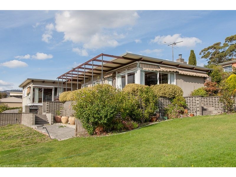 57 Derwent Avenue, Geilston Bay TAS 7015