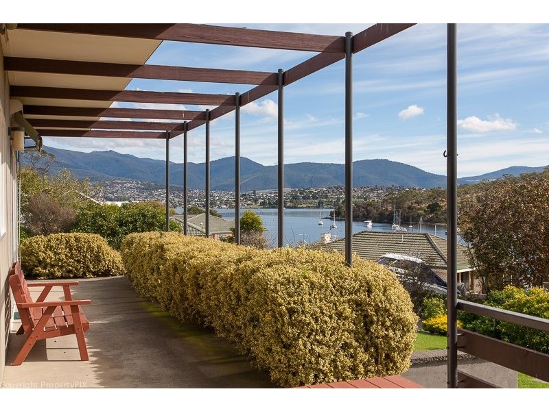 57 Derwent Avenue, Geilston Bay TAS 7015