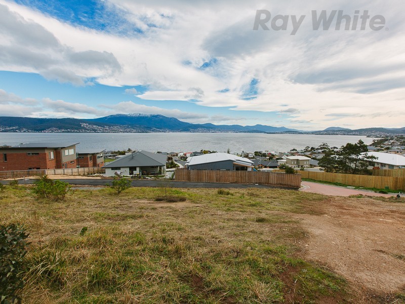 738 Oceana Drive, Tranmere TAS 7018