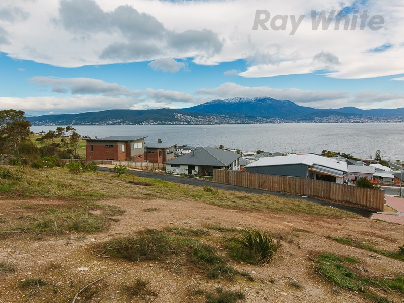 738 Oceana Drive, Tranmere TAS 7018