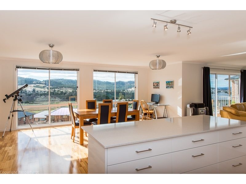 17 Glenfern Street, Howrah TAS 7018