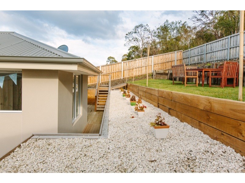 17 Glenfern Street, Howrah TAS 7018