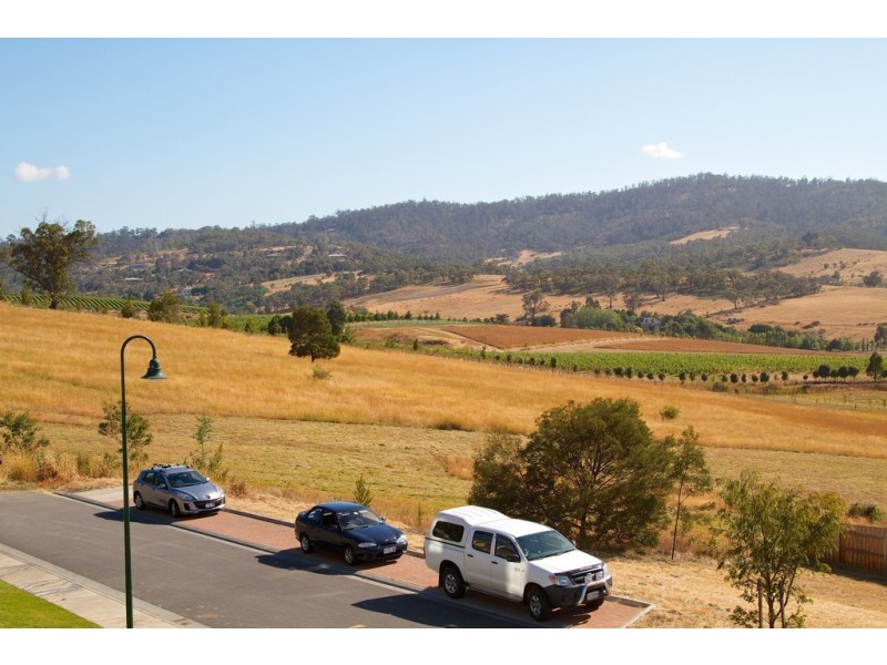 17 Glenfern Street, Howrah TAS 7018