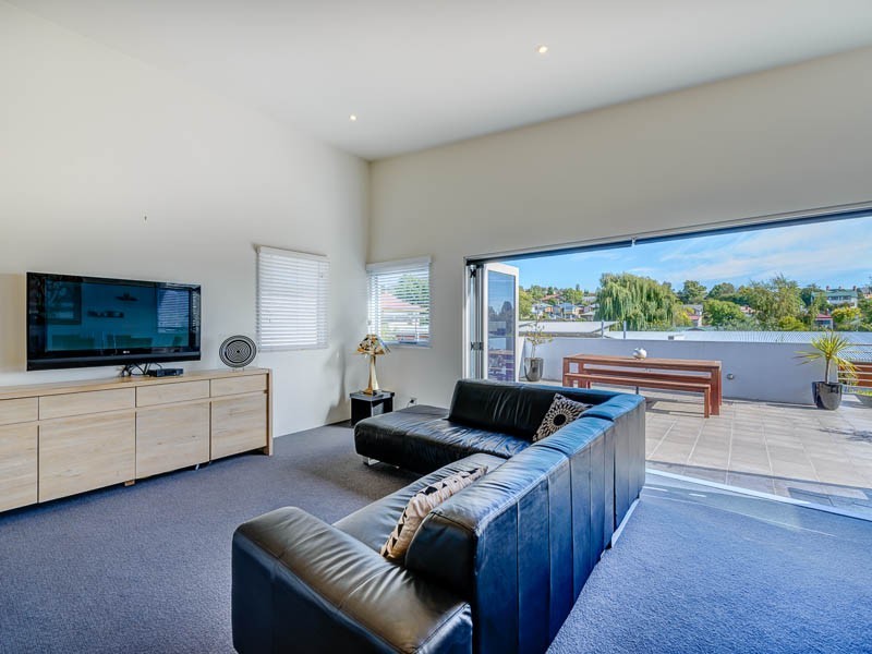 1/70 Lord Street, Sandy Bay TAS 7005