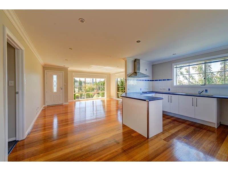 40 Crystal Downs Drive, Blackmans Bay TAS 7052