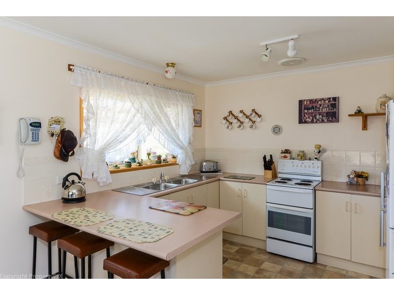 9 Nielson Drive, Montrose TAS 7010